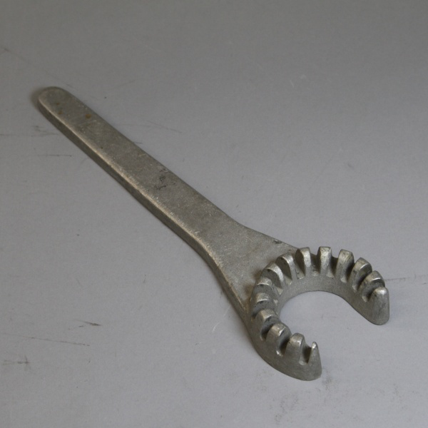 Exhaust Head Nut Wrench Bob's BMW